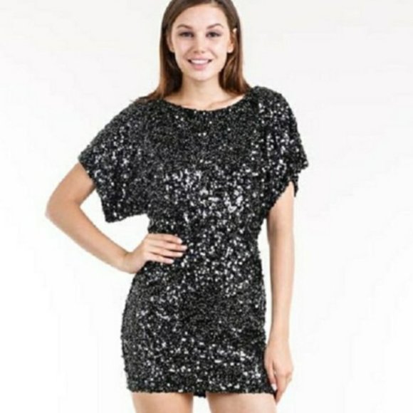 Aakaa Dresses & Skirts - AAKAA Sequin Kimono Dress - Black